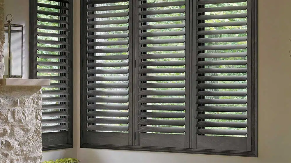 607f23c771fcabdc7eb275db_wooden-shutters-heritance-Gateway (1)